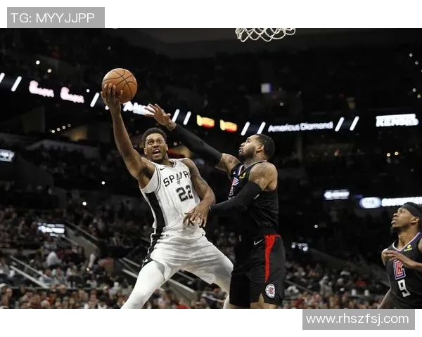 火箭与马刺激战三月二十三日NBA直播精彩瞬间回顾与分析