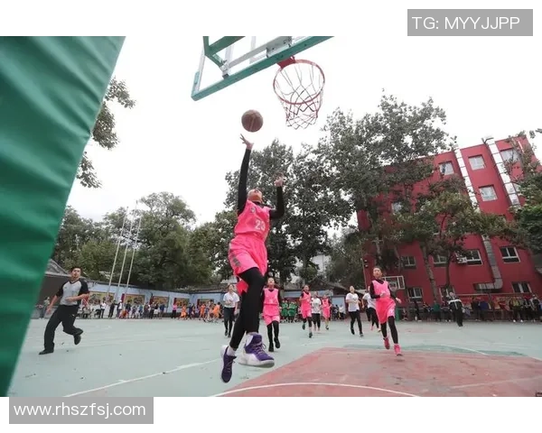 从单一竞赛晋级为体育文明活动 百队杯助力篮球文明走进学校